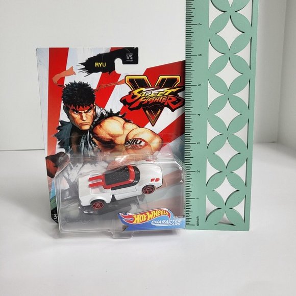 Hot Wheels Street Fighters V Character Car RYU 1/5 Capcom Mattel White Red New - Picture 14 of 16
